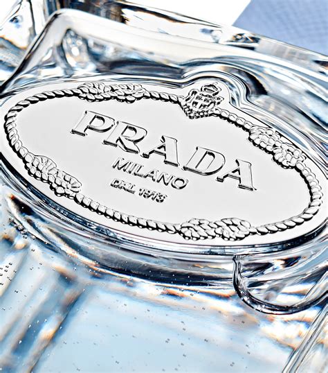 infusion d'amande prada beauty.